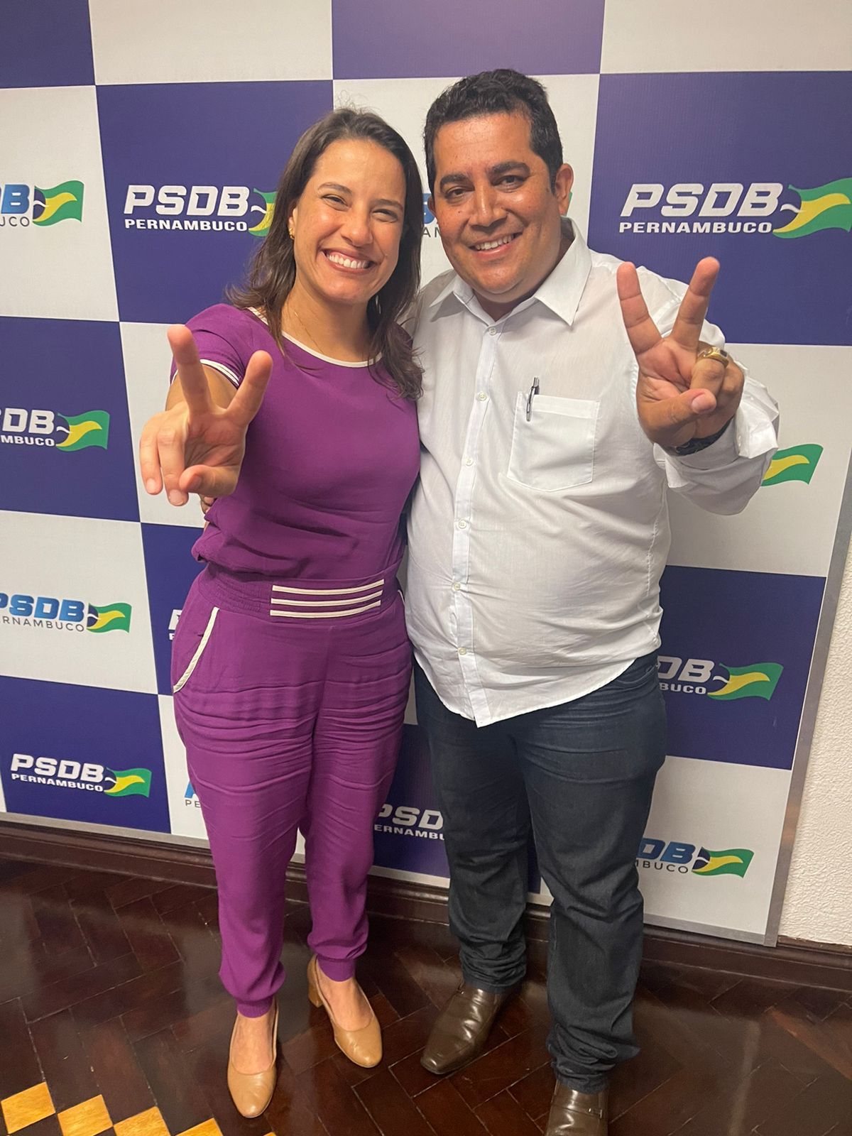 Pastor Cabral deixa pré-candidatura a deputado pelo Solidariedade para apoiar Raquel Lyra