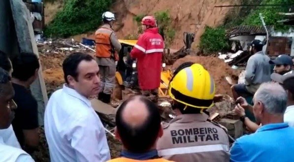 A CULPA É DOS CULPADOS, NÃO DA CHUVA