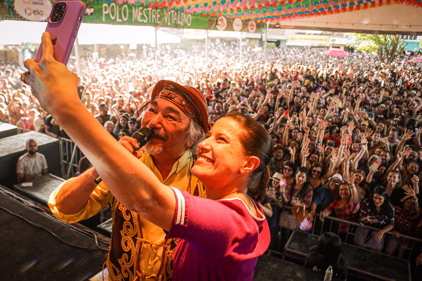 Raquel Lyra confere o primeiro dia de festa no Alto do Moura