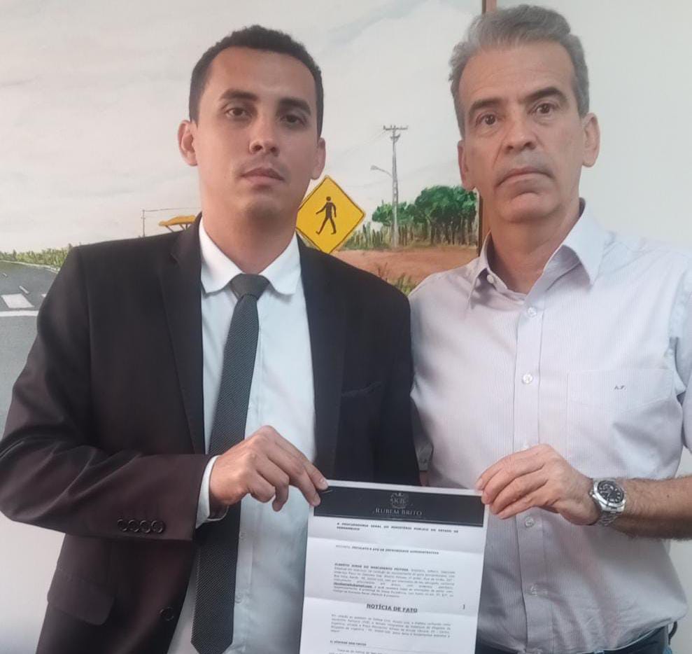 Deputado Coronel Alberto Feitosa entra com pedido no Ministério Público para investigar uso de ônibus da prefeitura para evento político de Lula