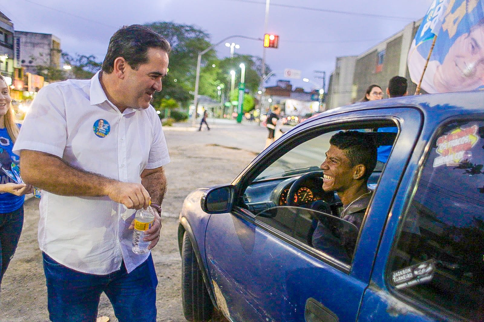 “Vamos surpreender”, afirma Dilson Oliveira durante adesivaço em Caruaru