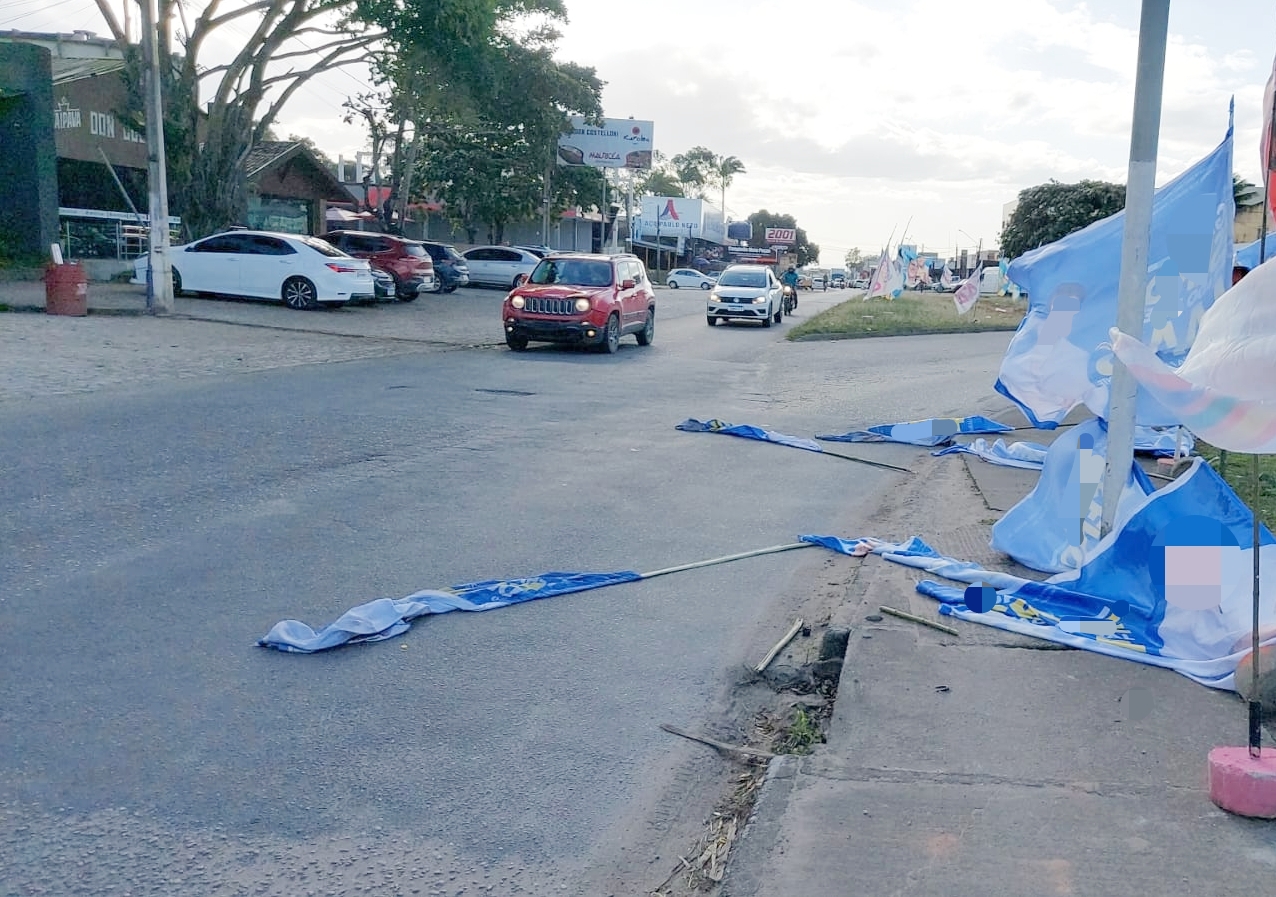 Polícia recolhe bandeiras de candidatos em Pernambuco