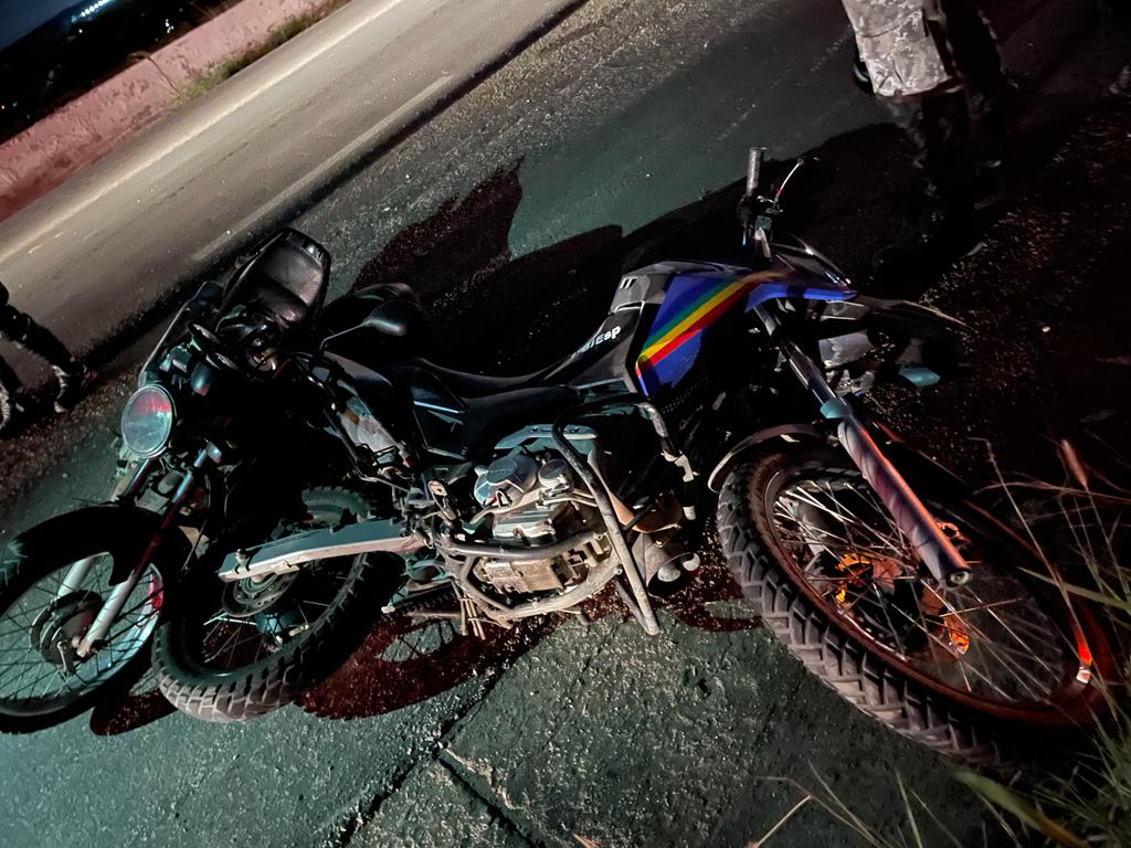 Indivíduo colide em moto da Rocam em Caruaru e acaba preso