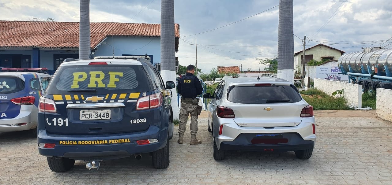 Homem é detido após comprar carro roubado pelas redes sociais em Pernambuco 