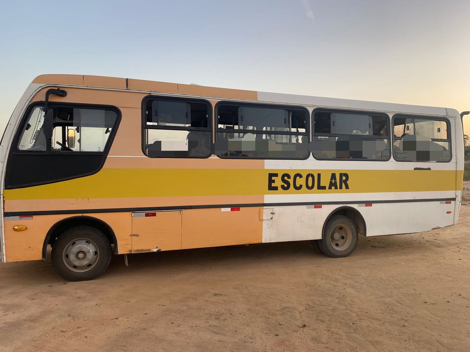 Mais uma vez ônibus  escolares irregular são  retidos pela PRF em Garanhuns