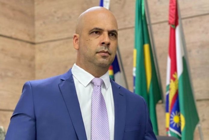 Anderson Correia solicita instalação de Posto Policial 24h na Rua Saldanha da Gama