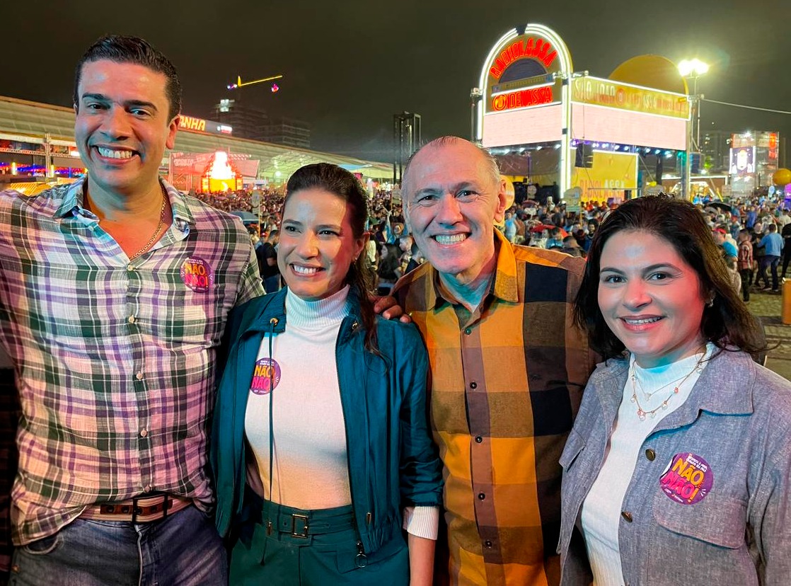 Ricardo Liberato presente na abertura do São João junto a figuras importantes do cenário pernambucano