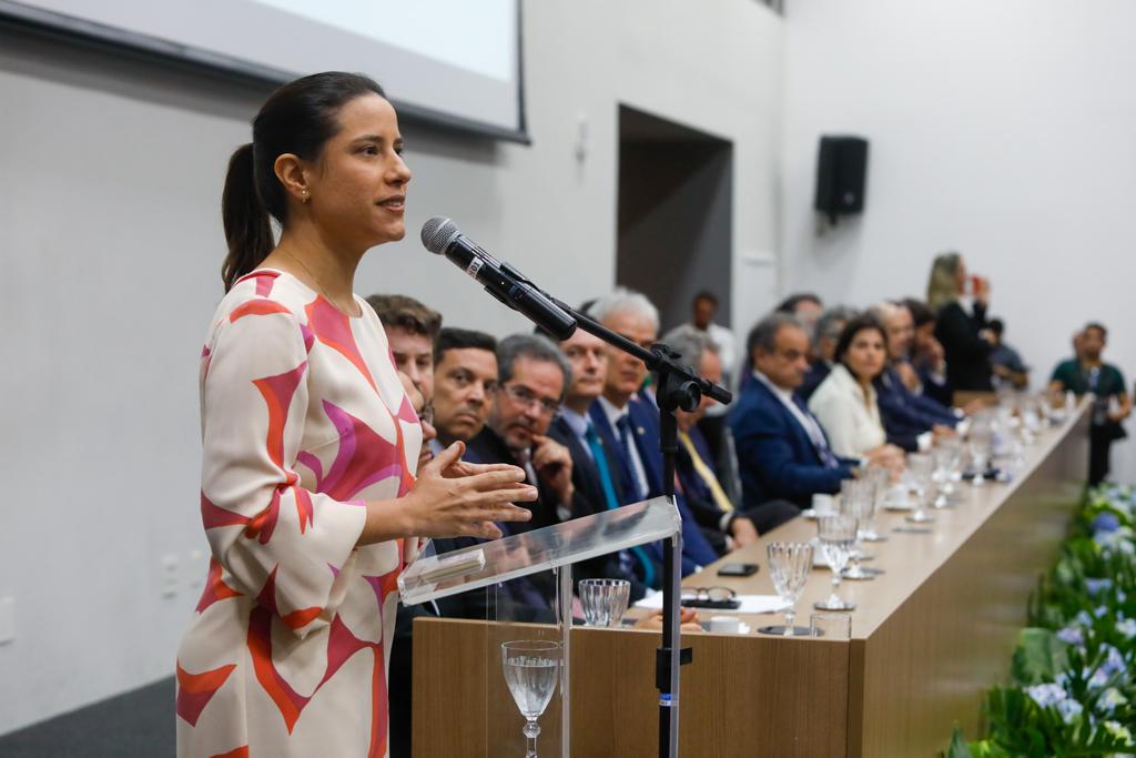 Governadora Raquel Lyra prestigia posse de novos conselheiros do TCE