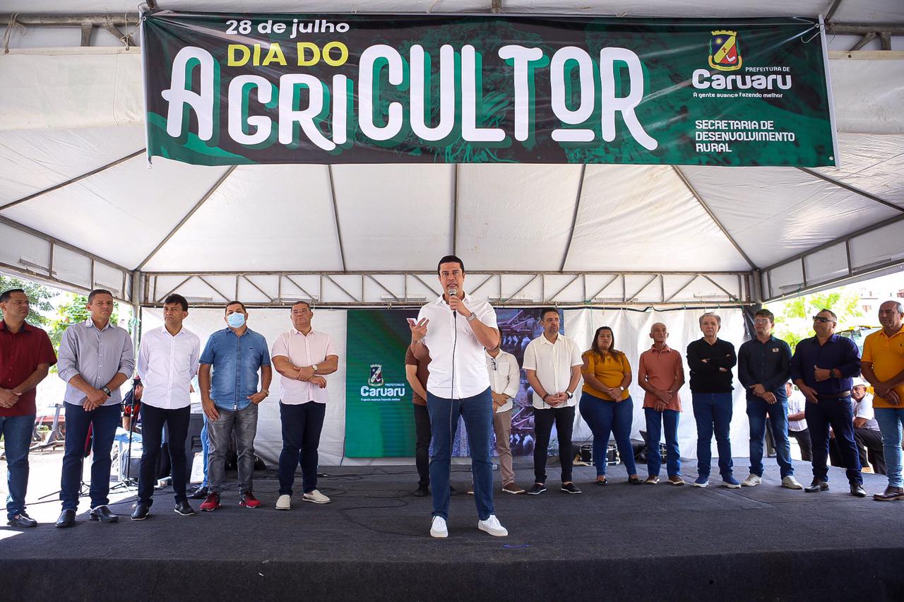 Dia do Agricultor é comemorado em Caruaru com entrega de novos equipamentos