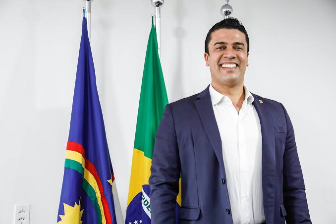 Pesquisa Simplex/CBN mostra liderança de Rodrigo Pinheiro em todos os cenários; veja os números