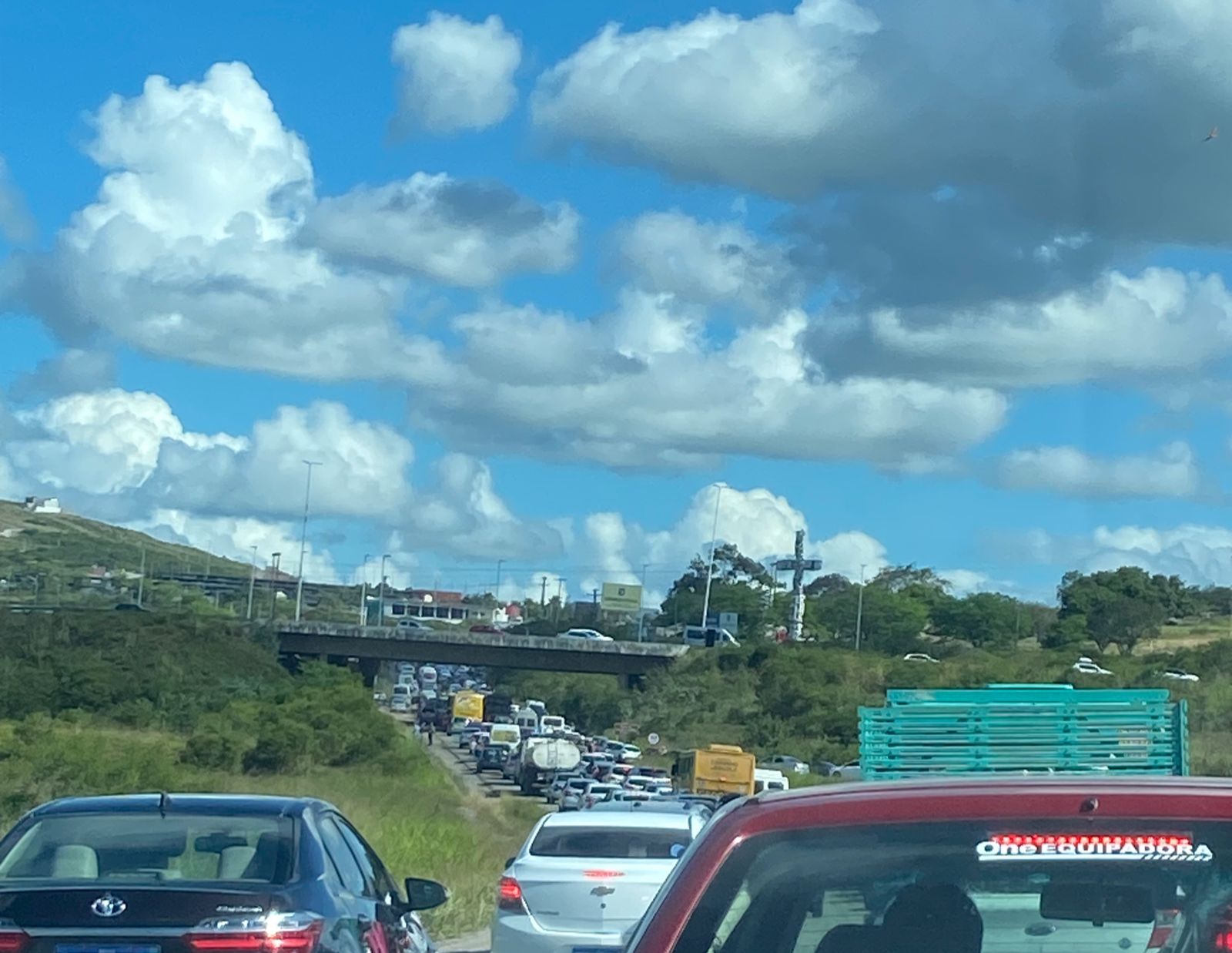 Domingo de concurso em Caruaru causou congestionamento na BR-104