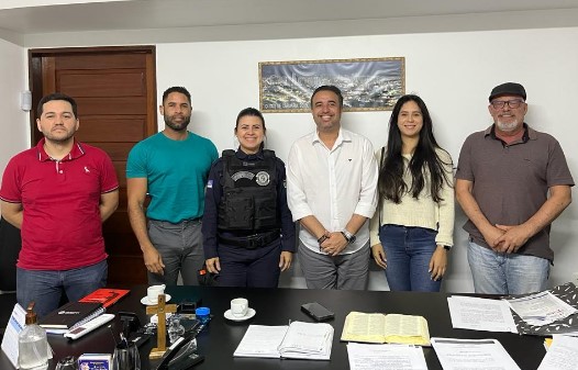 Presidente do SISMUC – Regional, Eduardo Mendonça e comissão da Guarda Municipal são recebidos no gabinete do vereador Bruno Lambreta