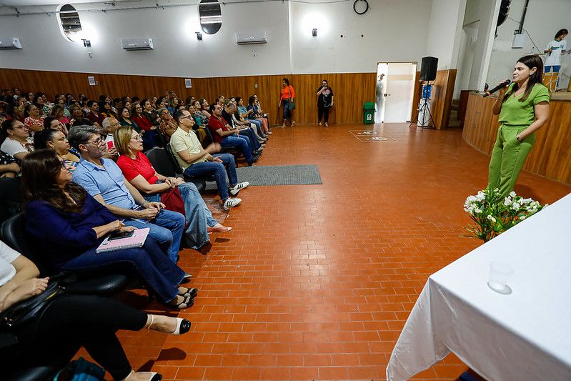 No Dia da Primeira Infância, Caruaru lança projeto “Primeiros passos na inclusão digital”