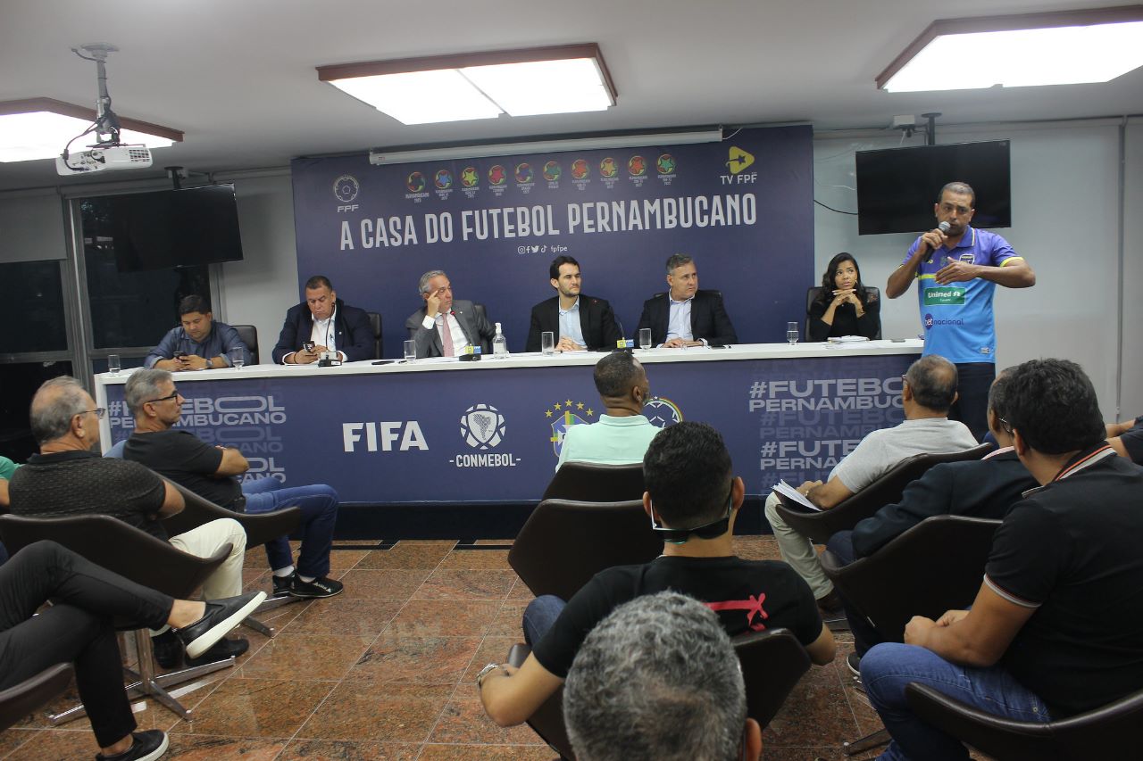 Caruaru City após péssima campanha na elite do Pernambucano desiste do futebol profissional 2023