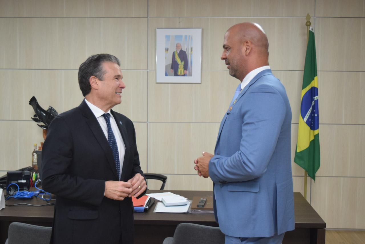 Anderson Correia conclui agenda em Brasília com visita ao Ministro André de Paula