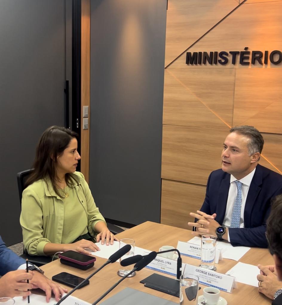 Em Brasília, governadora Raquel Lyra se reúne com ministro Renan Filho para tratar sobre Transnordestina e obras em rodovias de Pernambuco
