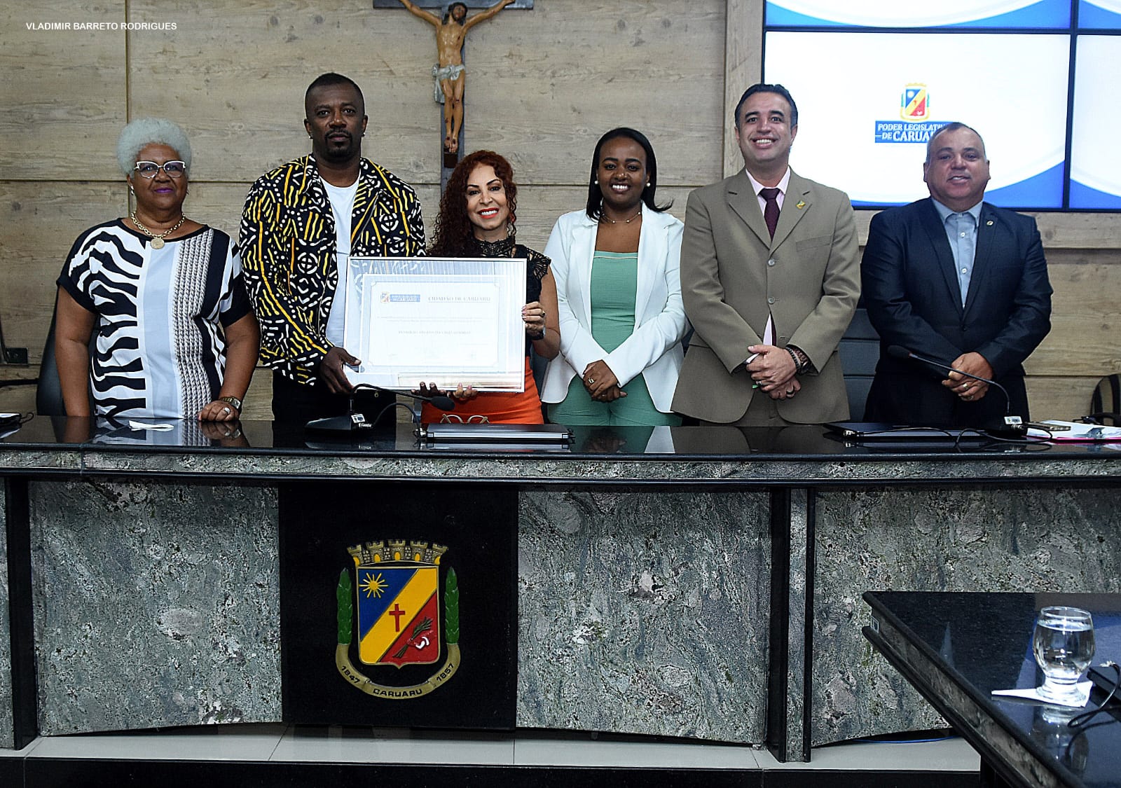 Arte-educador baiano se torna cidadão caruaruense em Sessão Solene da Câmara Municipal de Caruaru