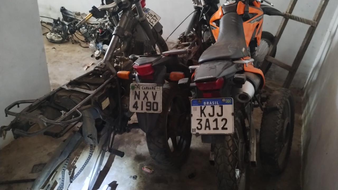 Guarda Municipal desarticula desmanche de motocicleta em Toritama