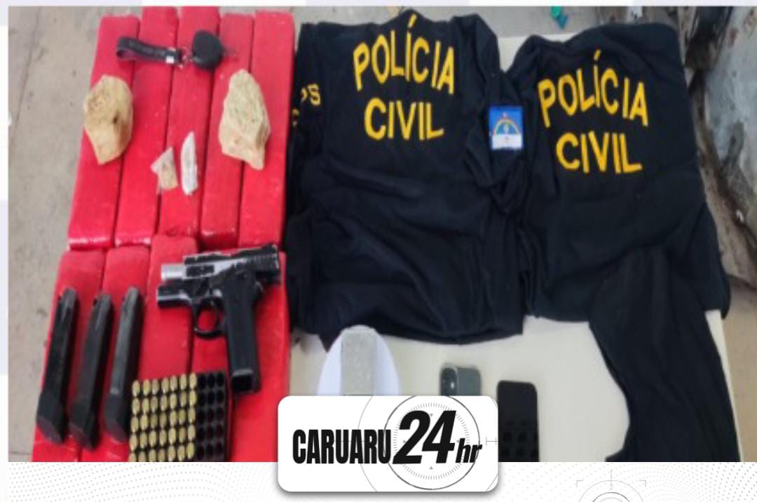 Polícia apreende arma de fogo e fardamentos da Polícia Civil