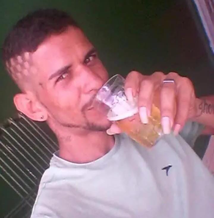 Homem foi assassinado após ser suspeito de roubar bateria no bairro João Mota em Caruaru