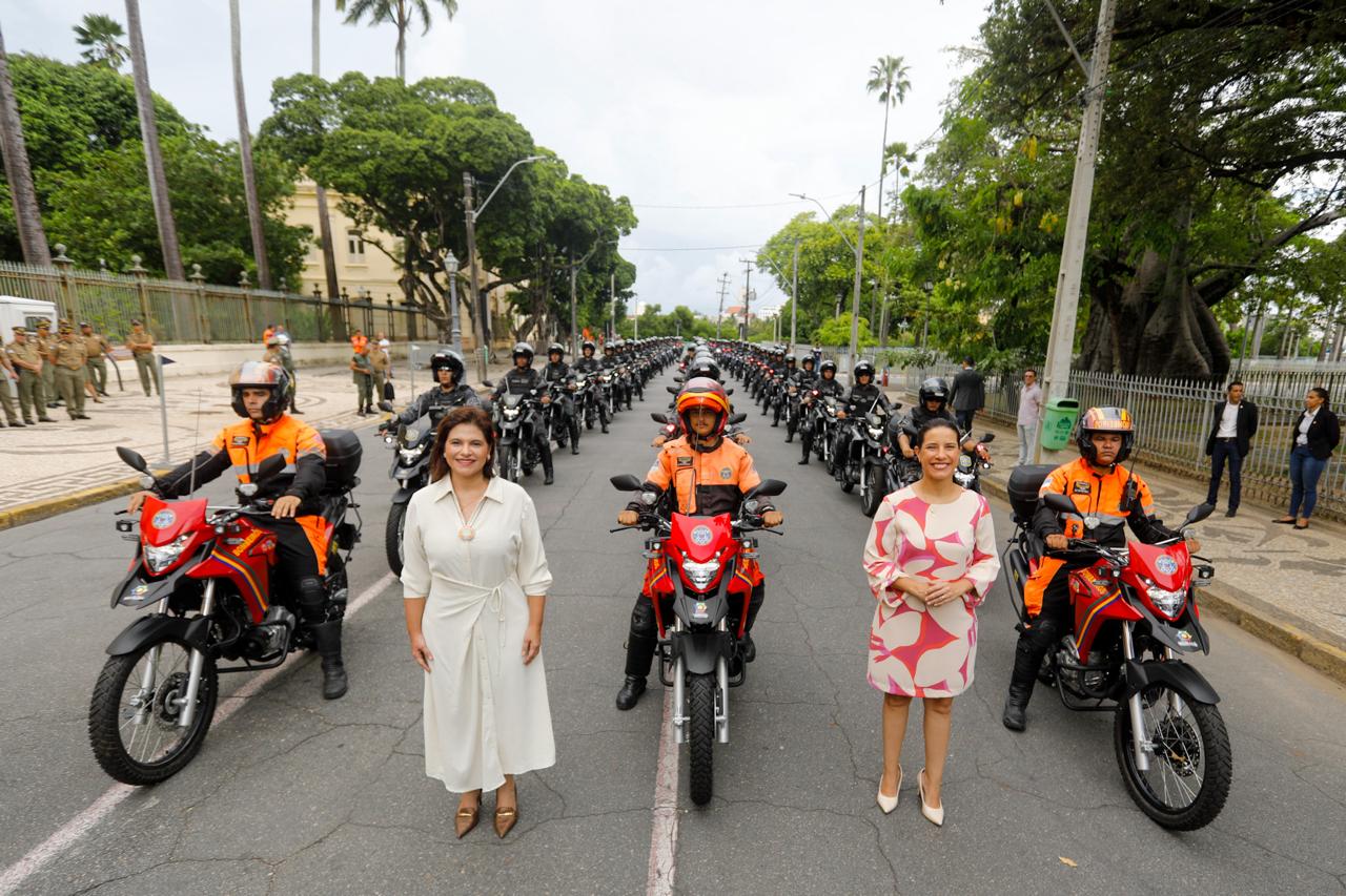Em dia da Data Magna, governadora Raquel Lyra destaca a importância da democracia e faz entrega de 120 novas motocicletas para reforço da segurança pública
