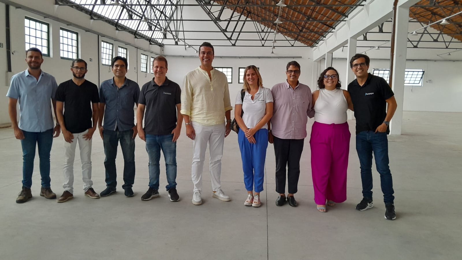 Prefeito Rodrigo Pinheiro recebe diretoria do Porto Digital para visita técnica às futuras instalações do Armazém da Criatividade em Caruaru
