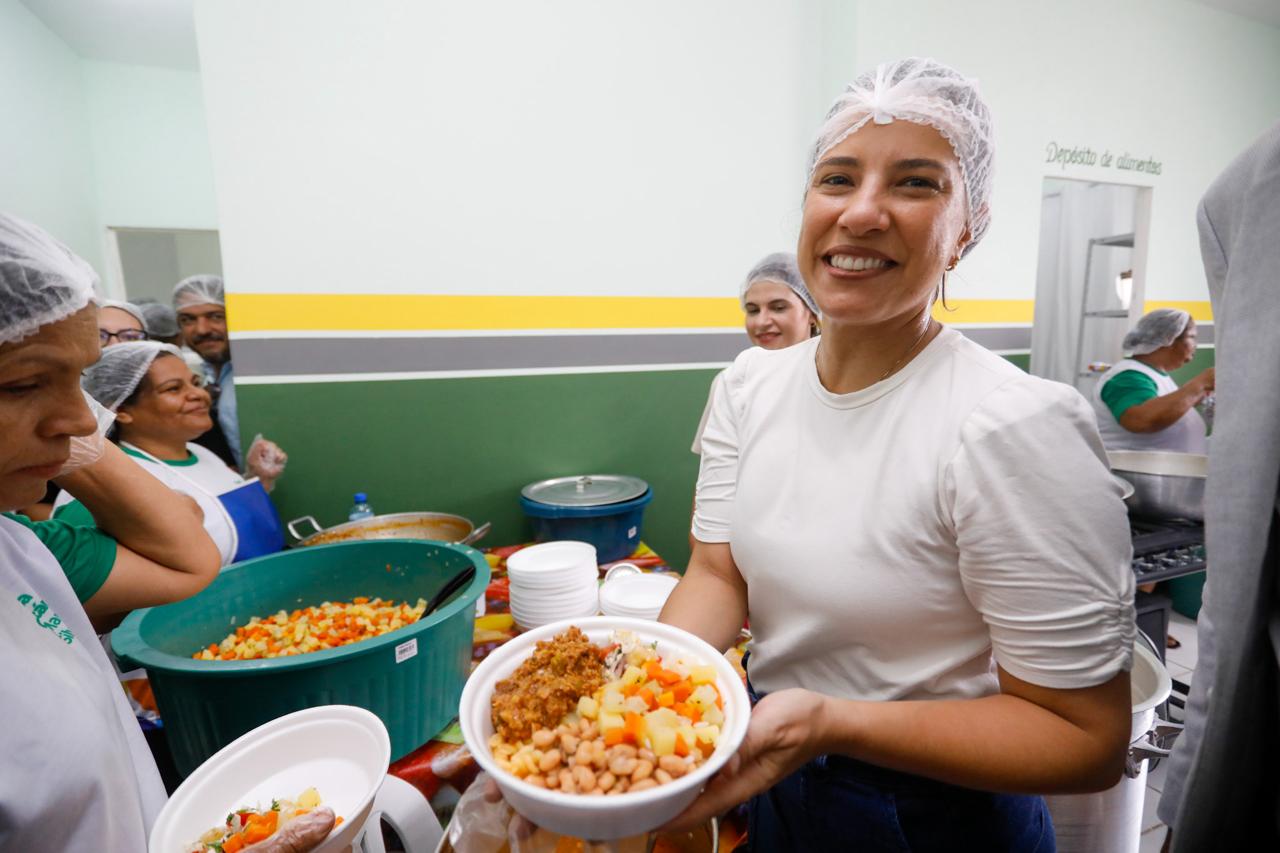 Raquel Lyra alcança 4,5 milhões de refeições distribuídas com ampliação da rede de cozinhas comunitárias