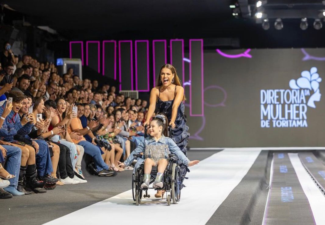 Desfile inclusivo foi o destaque na abertura do Festival do Jeans de Toritama 2024