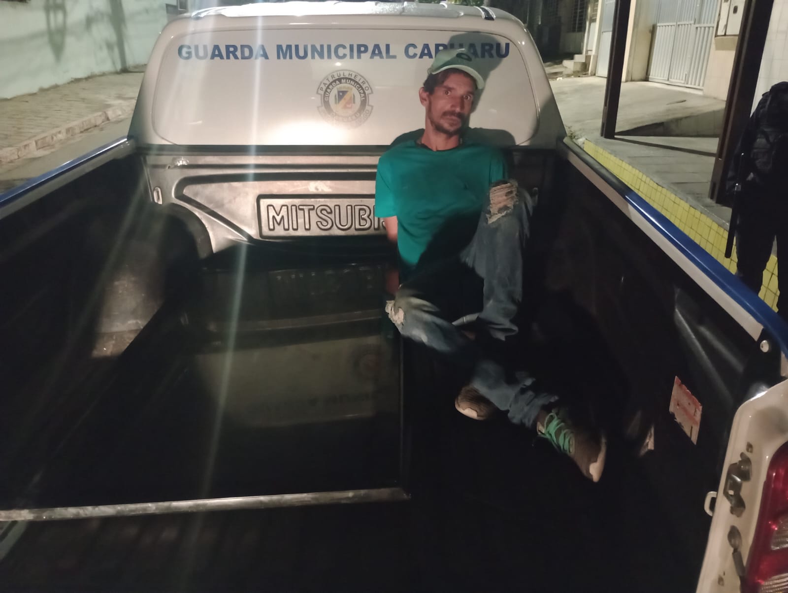 Guarda Municipal de Caruaru detém suspeito de furto após alerta de morador
