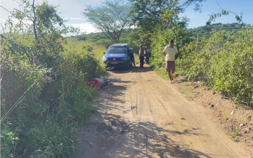 Homem é Encontrado Morto em Estrada na Zona Rural de Caruaru