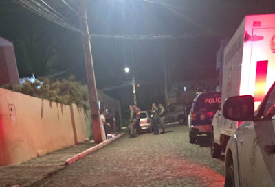 Individual foi executado a tiros e Polícia encontra quase 6 kg de drogas na casa da vítima, em Caruaru
