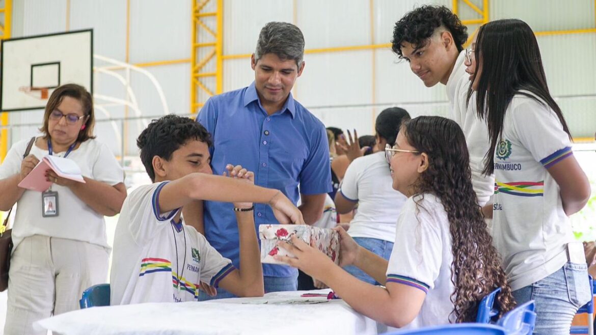 Renato Antunes faz balanço positivo do 1º semestre da caravana por mais educação em Pernambuco