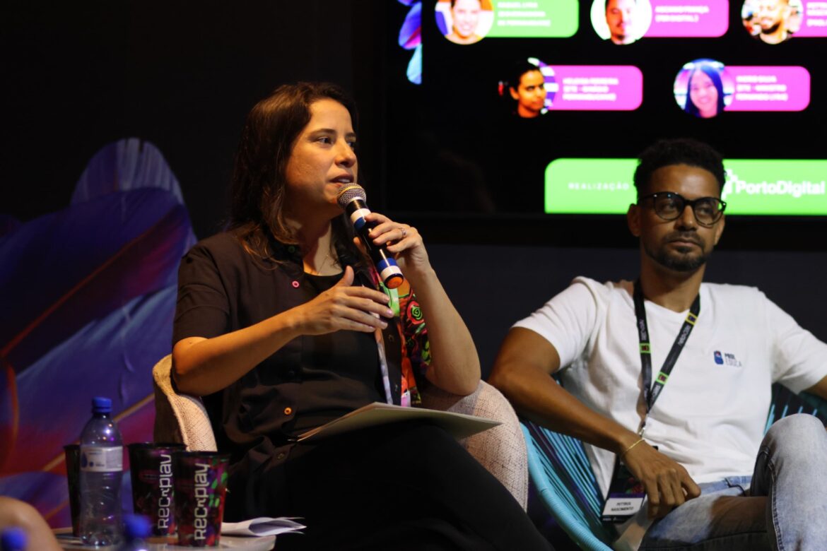 Governadora Raquel Lyra debate sobre inovação com estudantes da rede estadual de ensino e empreendedores