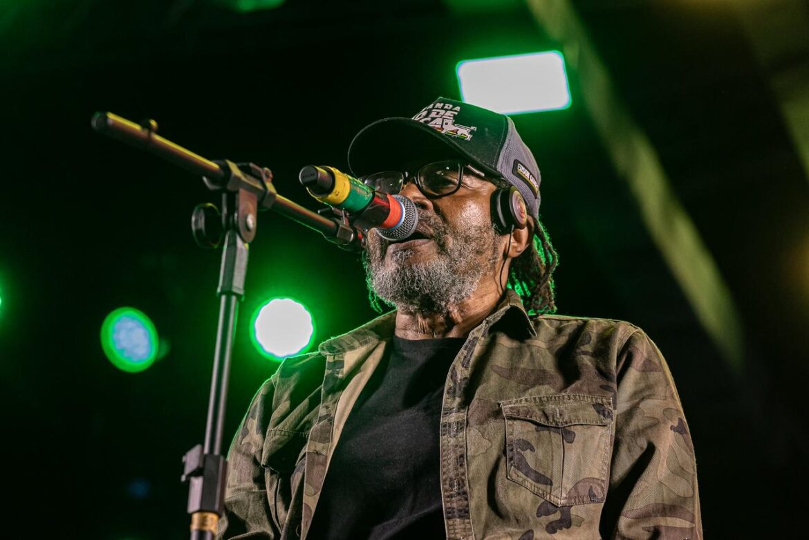 Com rock e reggae, segunda noite do Motofest Caruaru lota Pátio de Eventos