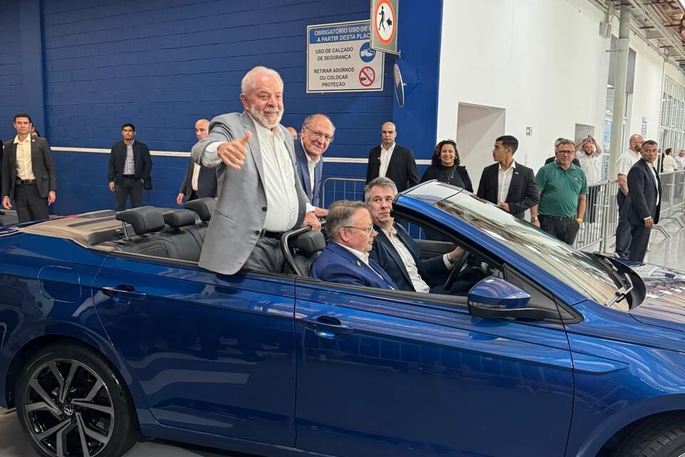 Governo Lula propõe fim da obrigatoriedade de autoescola para tirar CNH