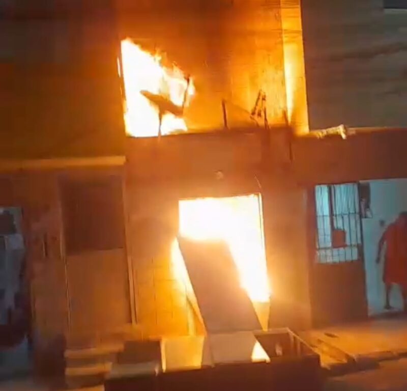 Incêndio destrói casa no bairro São Francisco, em Caruaru