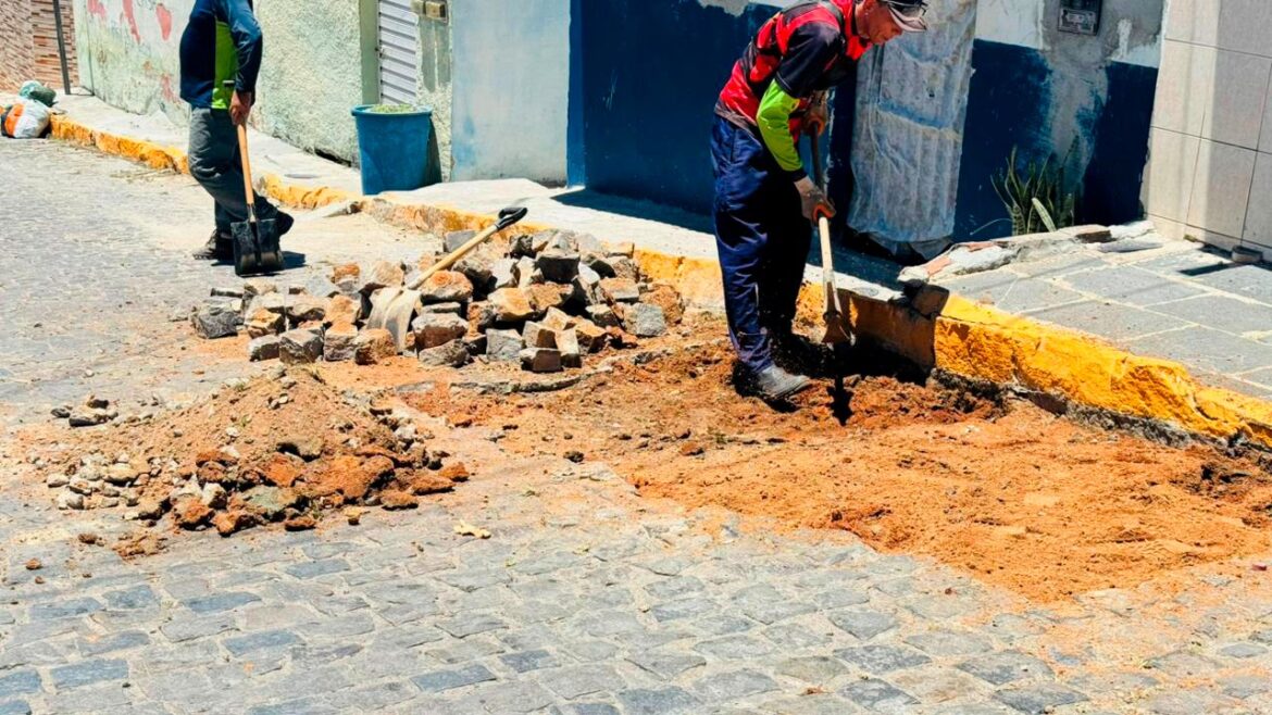 Bairro Santa Rosa recebe Operação Tapa Buraco