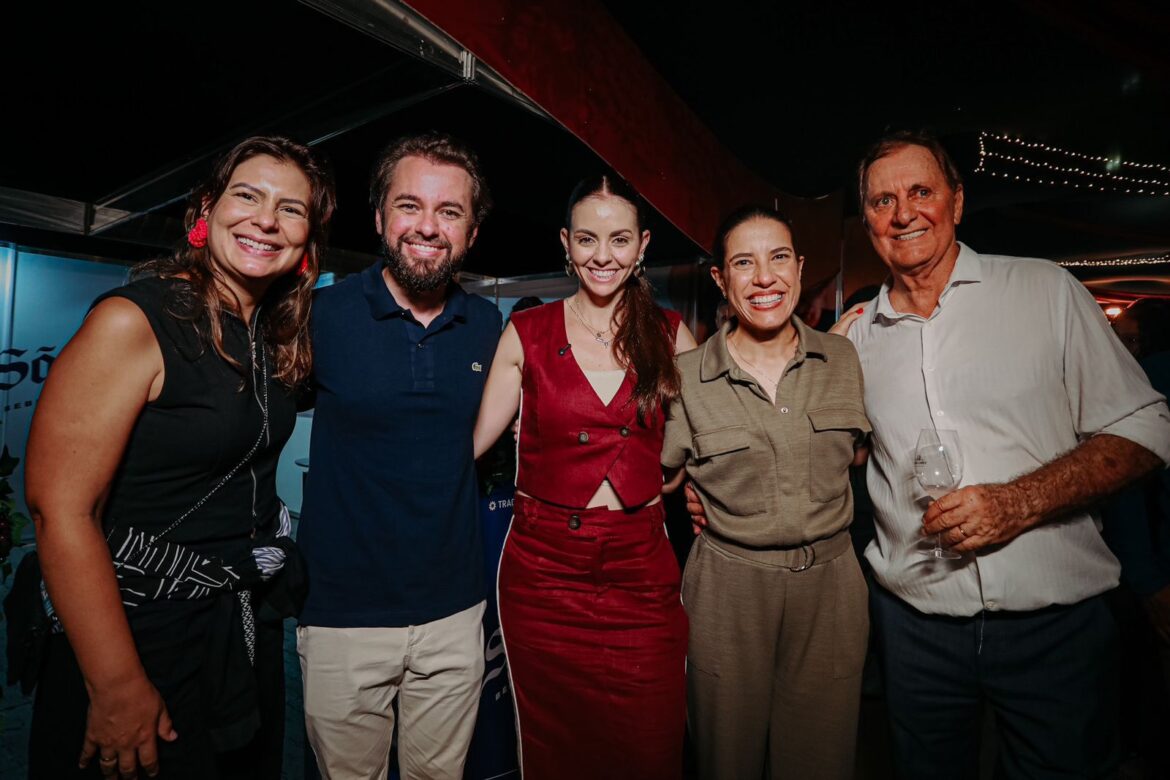 Governadora Raquel Lyra reforça apoio do Estado aos arranjos produtivos na abertura da VINHUVAfest 2025, em Lagoa Grande