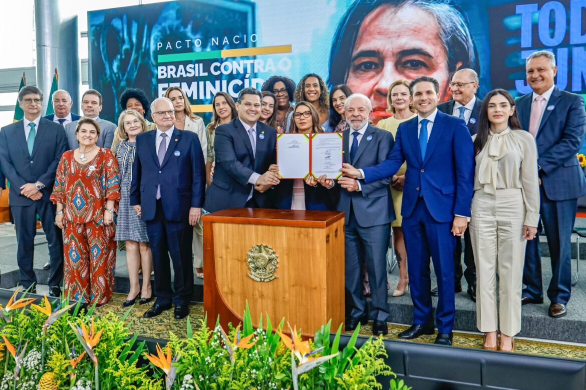 Em Brasília, governadora Raquel Lyra prestigia lançamento do Pacto Nacional Brasil de Enfrentamento ao Feminicídio