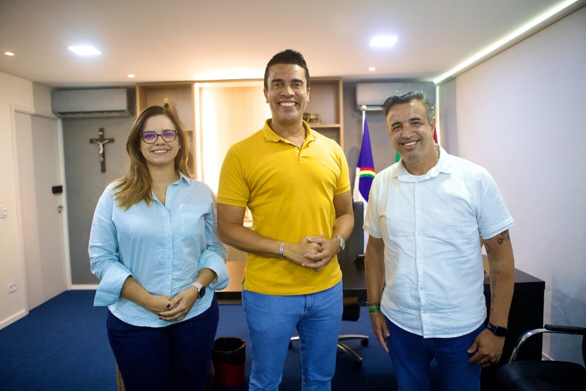 Revezamento inédito no comando de Caruaru: Rodrigo Pinheiro entra em recesso, Dayse Silva assume e Bruno Lambreta comandará o município
