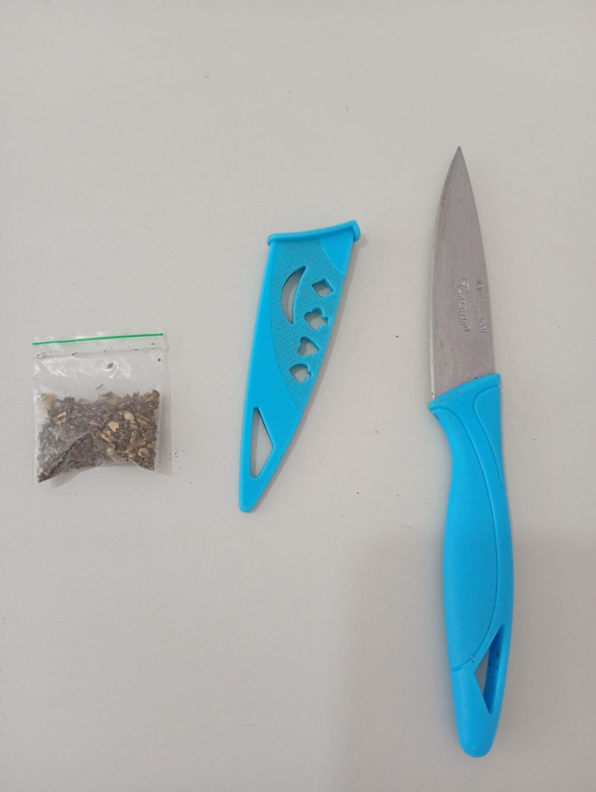 Guarda Municipal de Caruaru intervém em ocorrência de resistência, drogas e porte de arma branca na Praça do Rosário