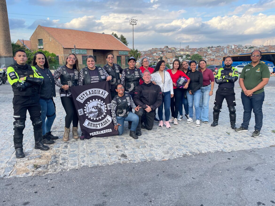 AMC promoveu edição especial do Curso de Pilotagem Defensiva para Motociclistas, alusiva ao Mês da Mulher