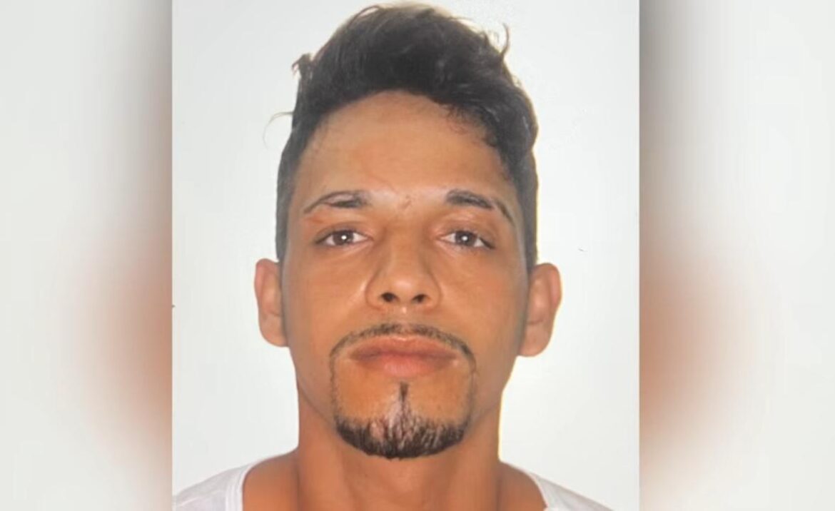 Atualização: Jovem é morto com golpe de faca no pescoço no Parque 18 de Maio, em Caruaru