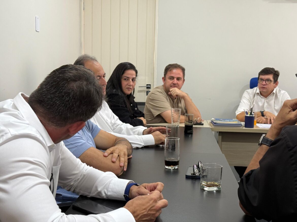 Michel Jean e Manoel da Cazanova reúnem empresários e sinalizam apoio à pré-candidatura de Anderson Luiz
