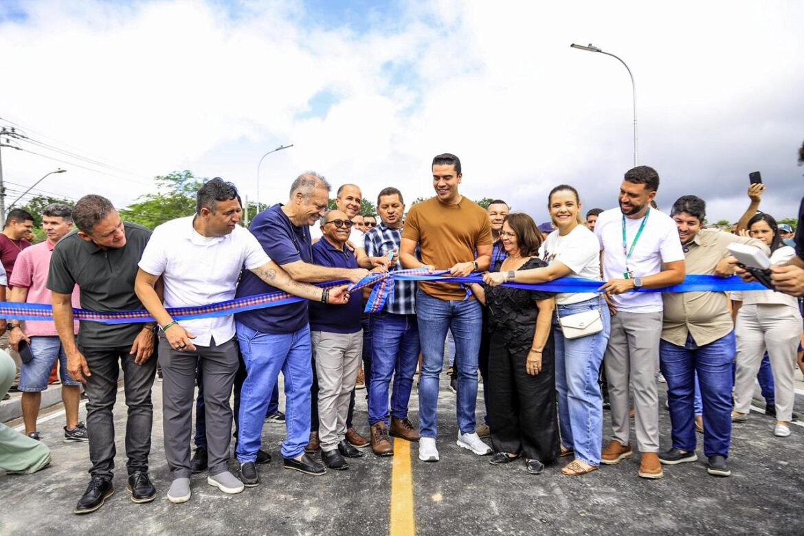 Prefeito Rodrigo Pinheiro entrega Ponte José Gonzaga Simões em tempo recorde no Alto do Moura